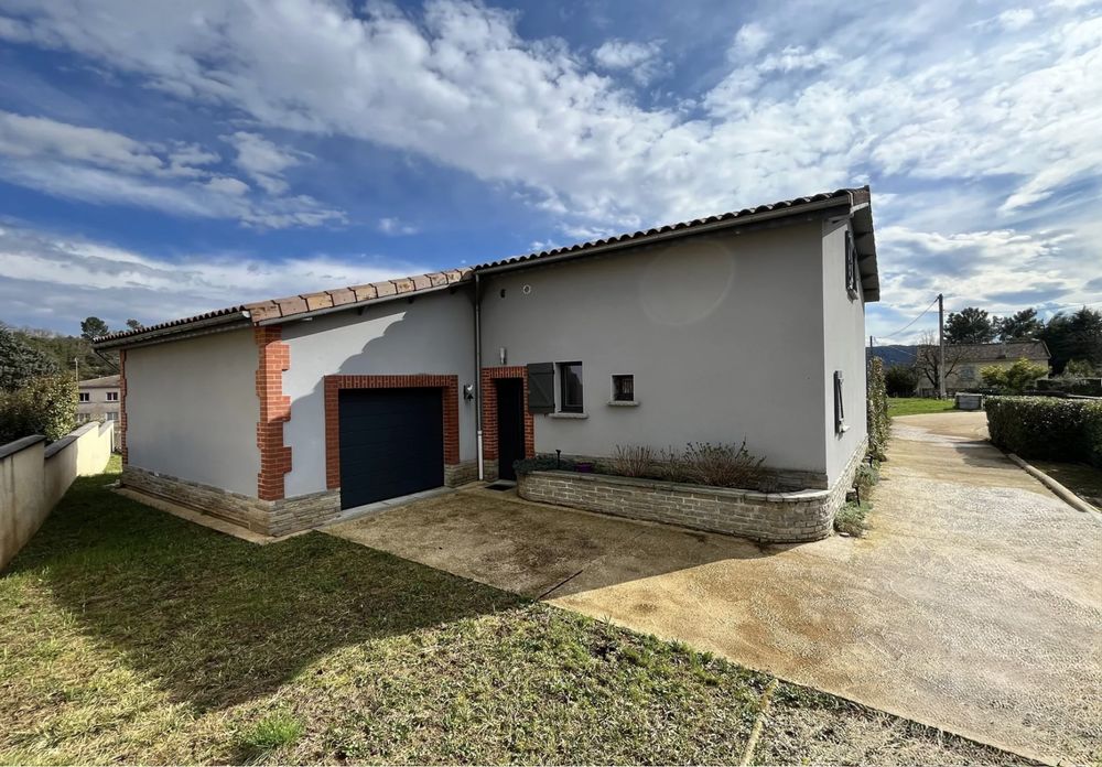 Maison neuve sur terrain de 1512 m2