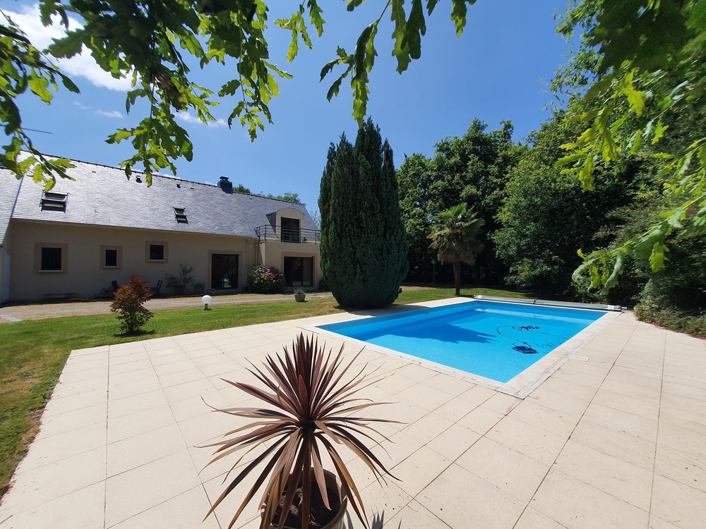 Propriété avec piscine, à la campagne, proche de la mer