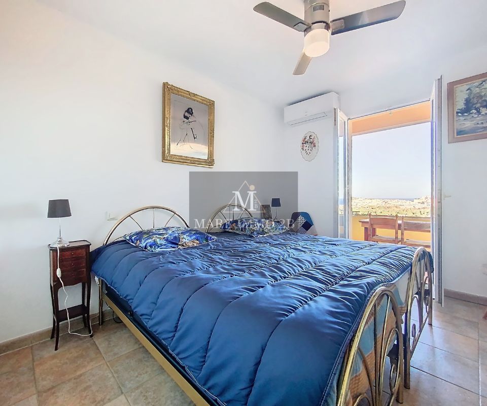 Superbe appartement sur les Hauteurs de Calvi