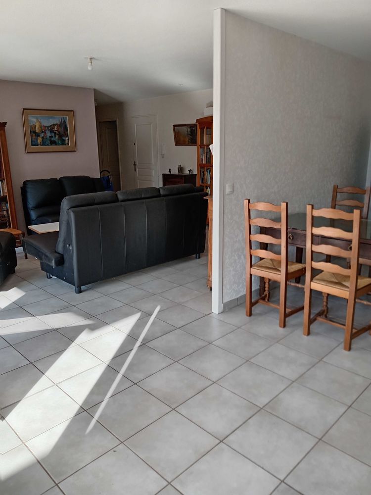 grand T4 de 89 m²+très grande terrasse proche centre Neyrpic
