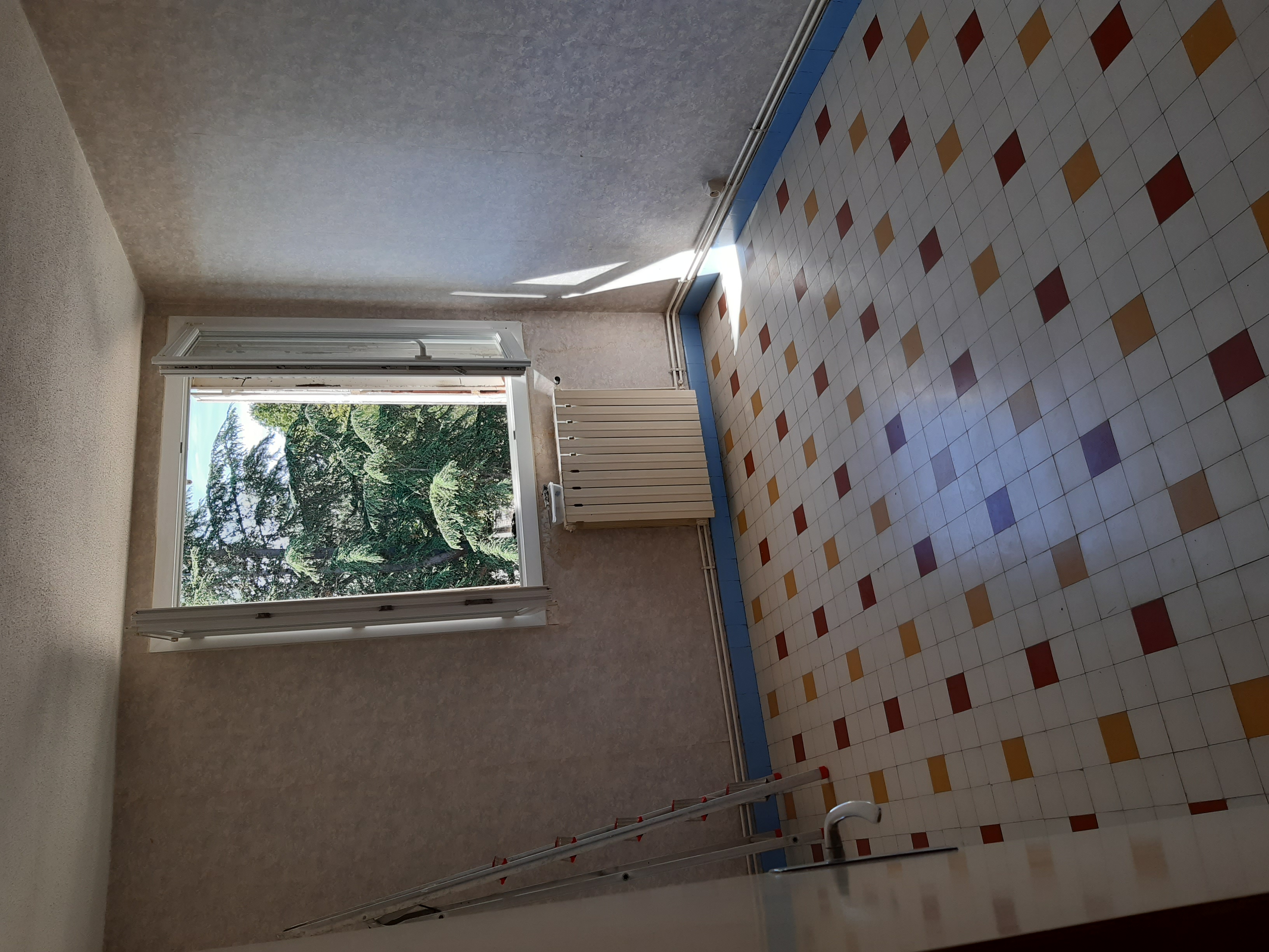 Appartement 65 m2 BAGNOLSUR CEZE