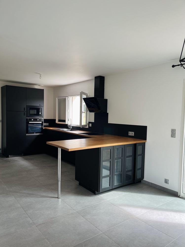 - Maison rénovée, 4 chambres PETIT MARS (44390)