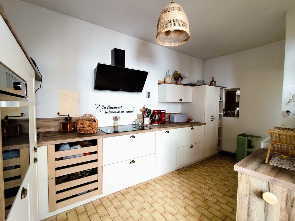 Très jolie maison de village sur 4 niveaux.