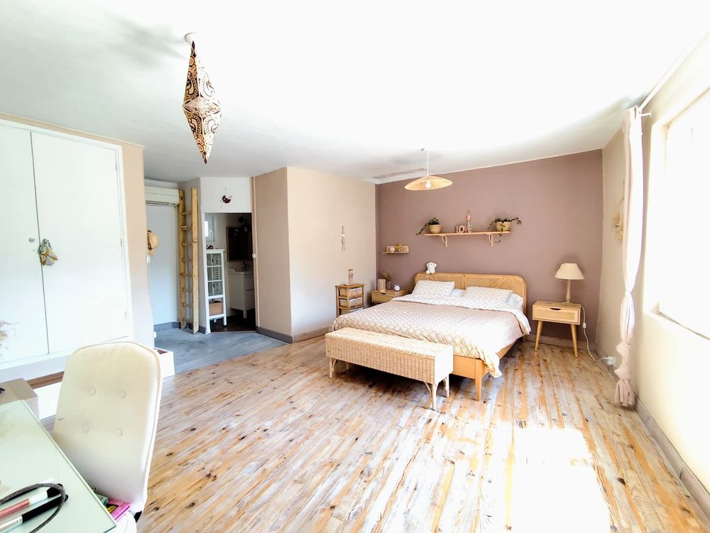 Très jolie maison de village sur 4 niveaux.