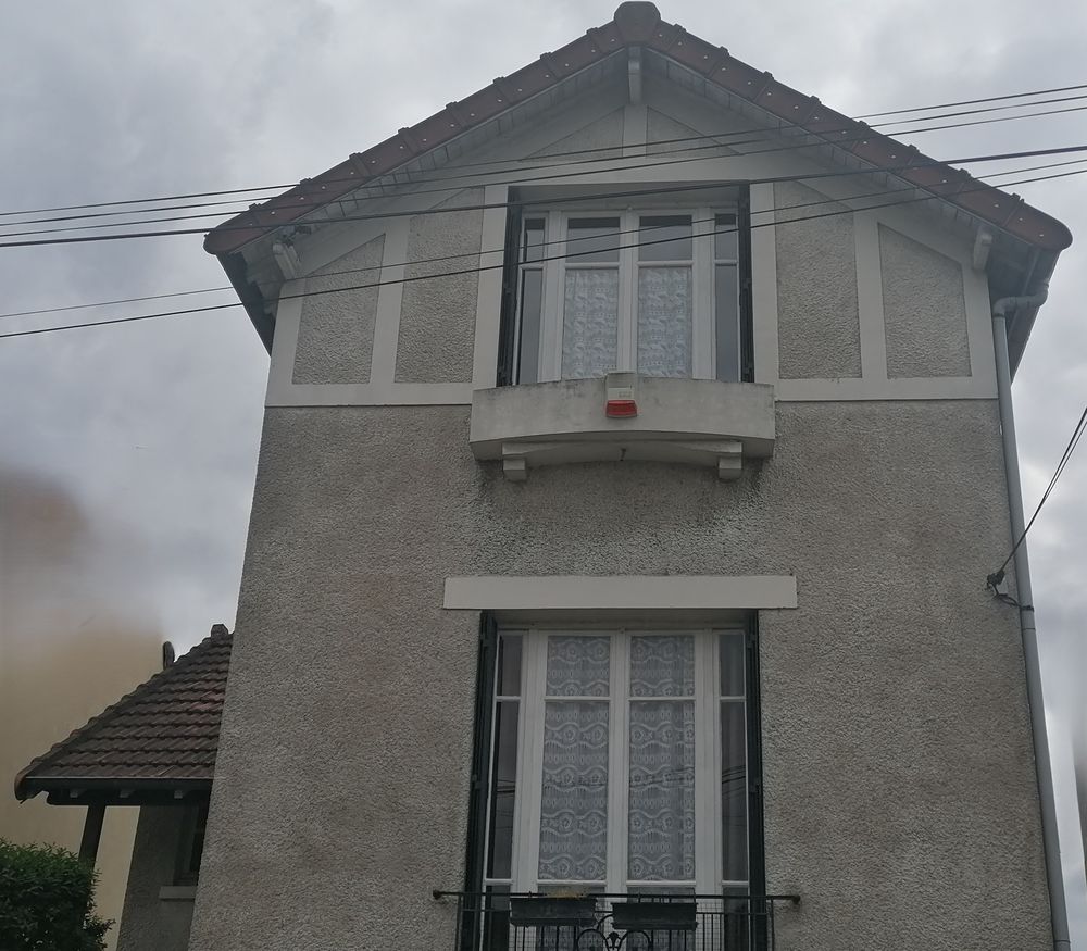 maison indépendante de style ancien secteur recherché