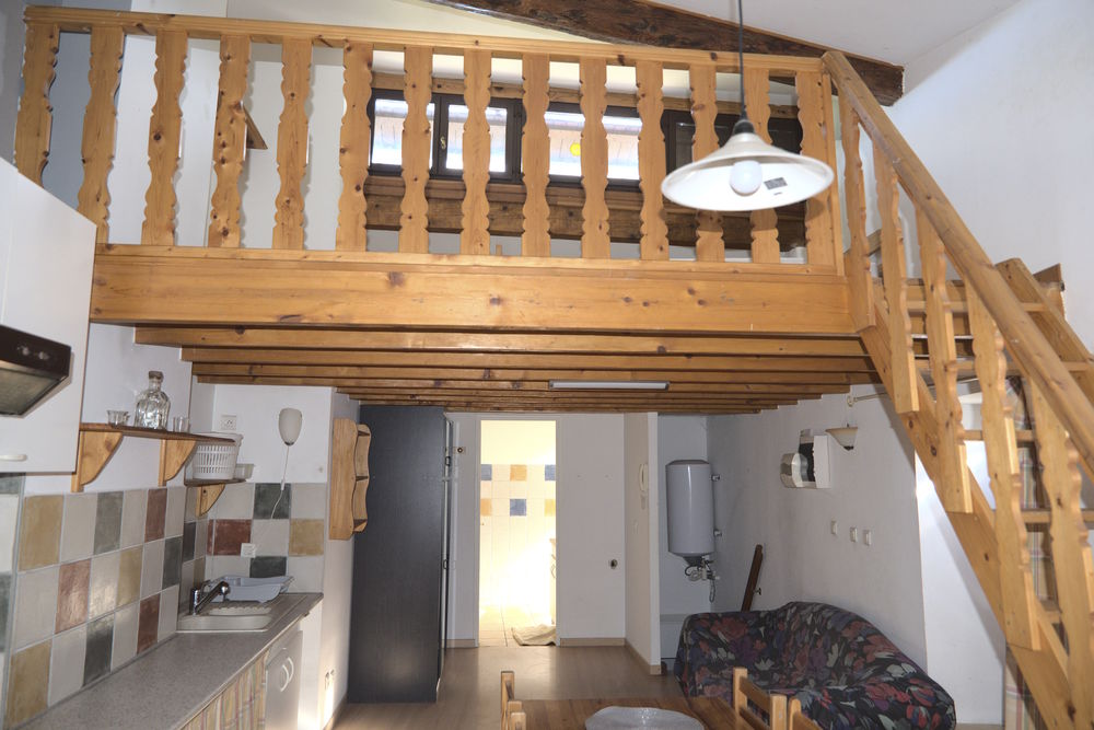 Grand Studio meublé