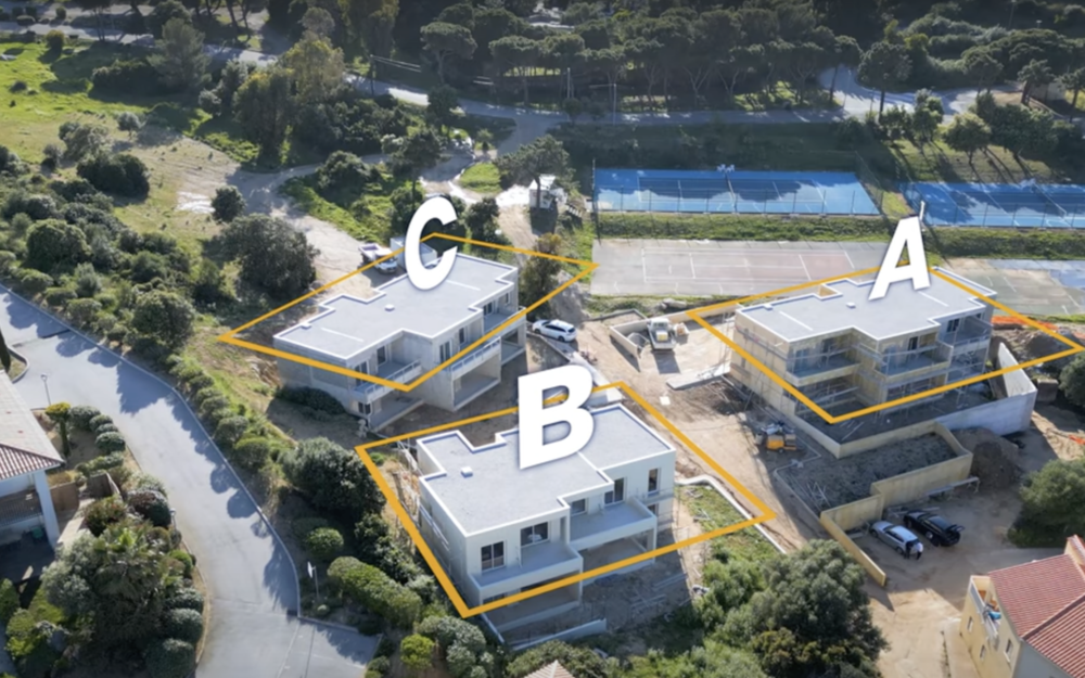 T2 42M2 TERRASSE 17M2 VUE MER PARKING A 100 M DES PLAGES