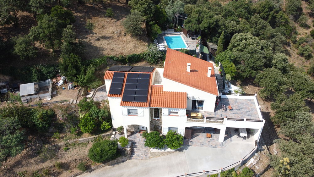 Prop. 4 hect. en 3 parcelles: 1villa+1 terrain viabil.+foret