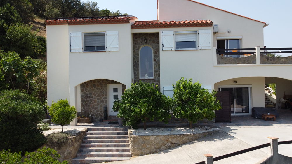 Prop. 4 hect. en 3 parcelles: 1villa+1 terrain viabil.+foret