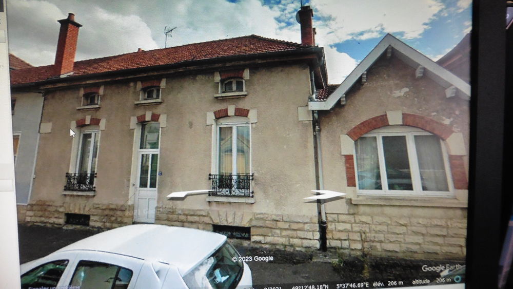 MAISON DE VILLE AVEC TERRAIN