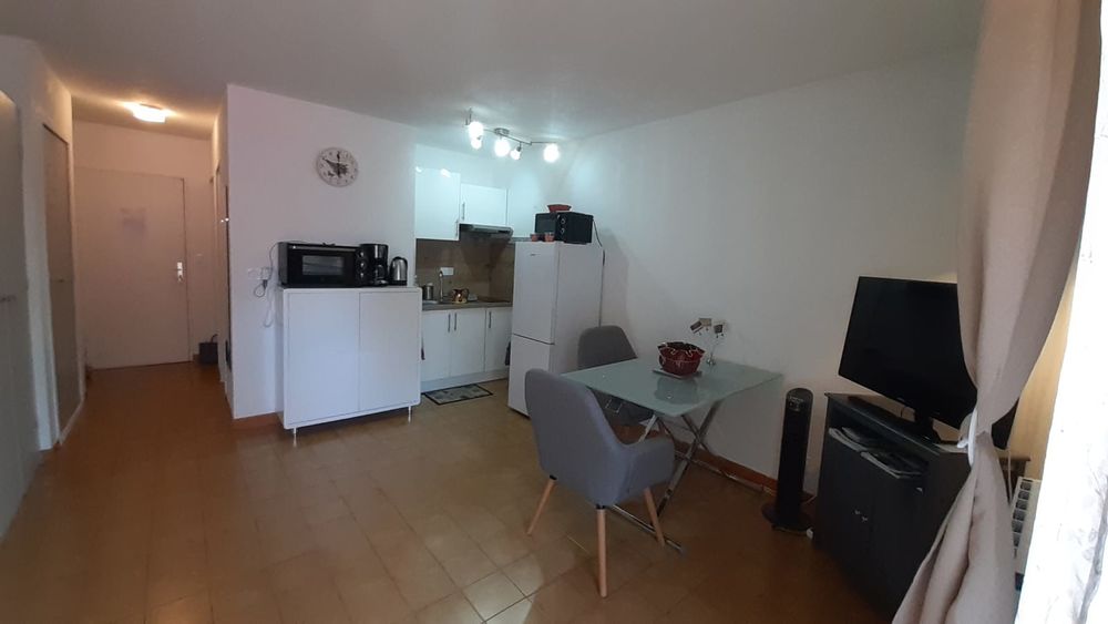Studio meublé tout confort avec extérieur