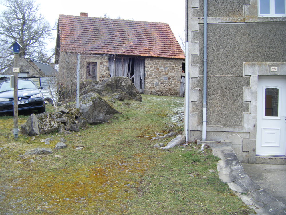 maison d'habitation avec grange
