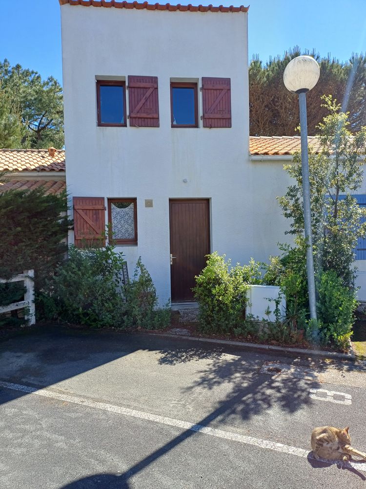 Petite maison dans résidence au calme