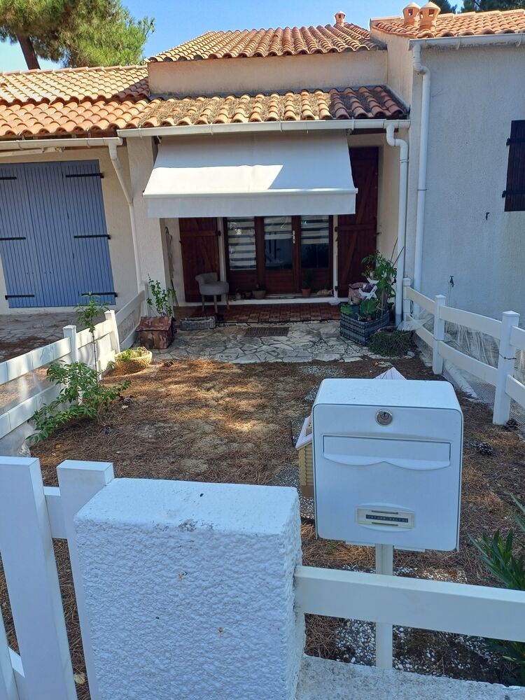 Petite maison dans résidence au calme