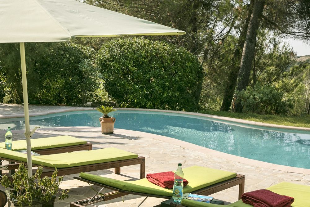 Grande villa d'architecte ,235m2 cote d'azur Vendue meublée