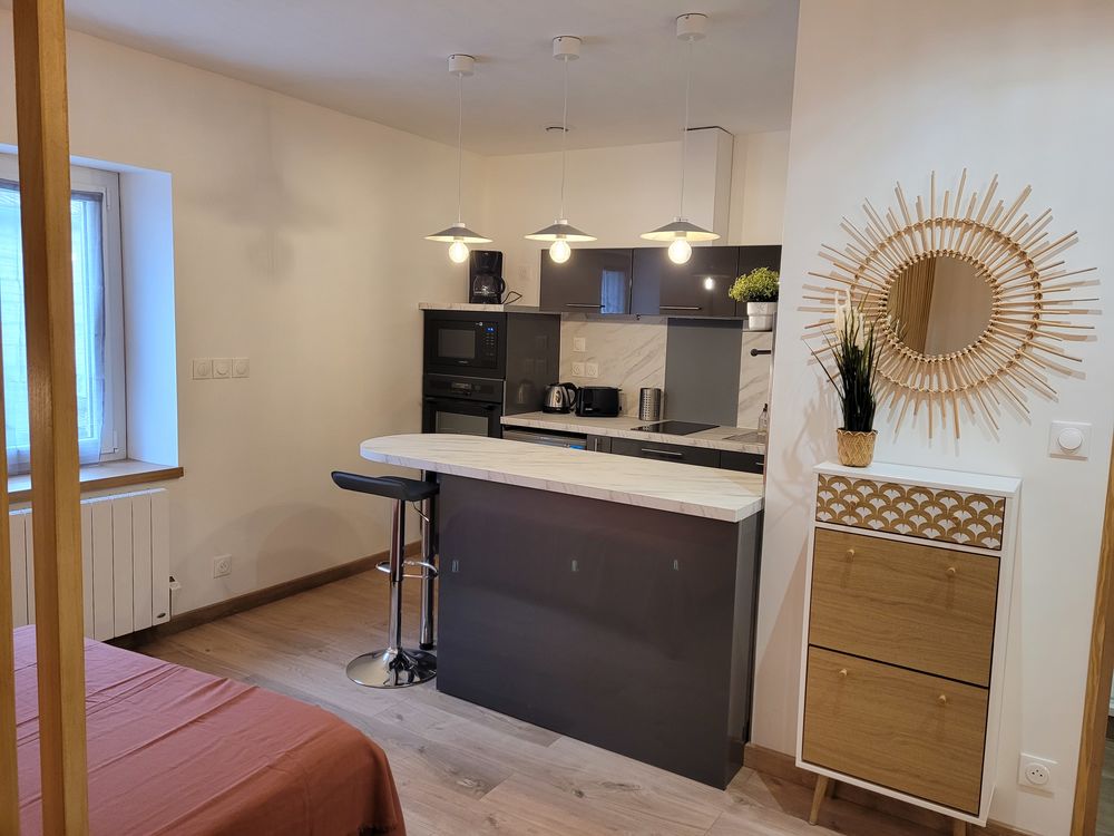 Studio meublé RdC centre ville 480€ CC internet inclus
