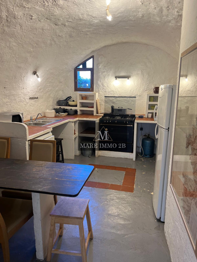 Maison de village avec terrasses