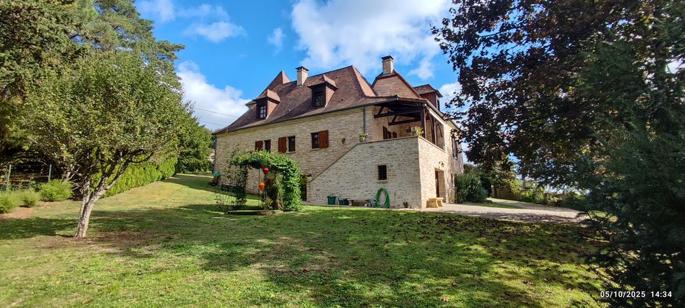Périgourdine en pierres, 190 M2, 400 000 €.