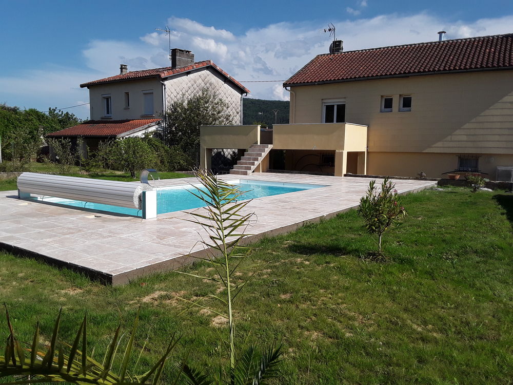 Maison rénovée, piscine, grande terrasse, jardin, garage