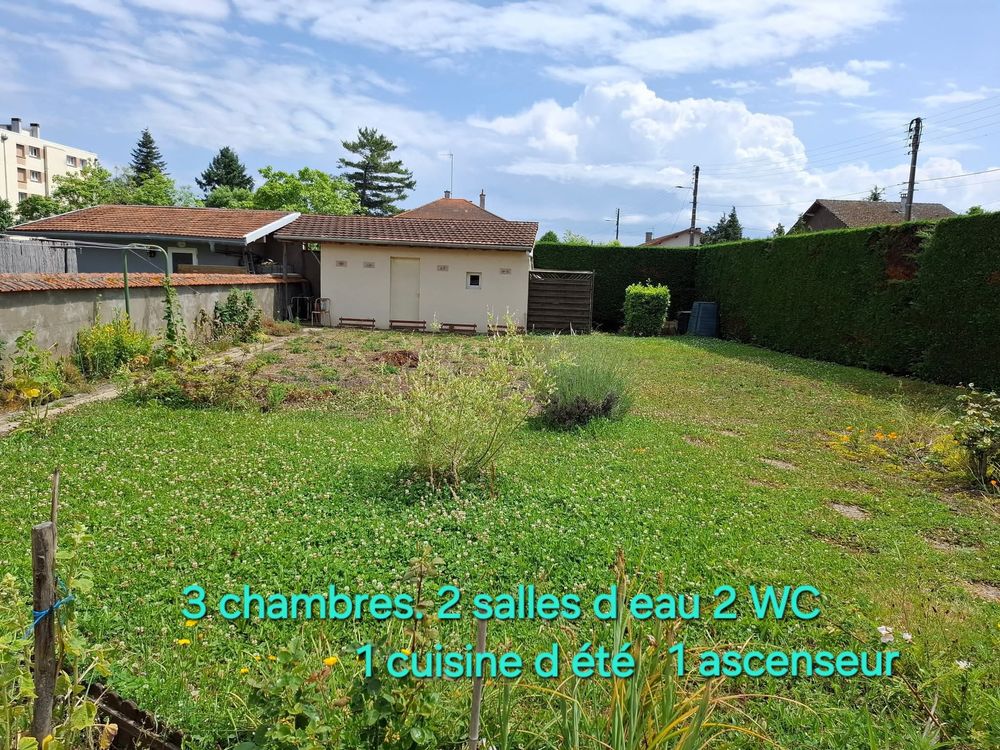 Maison des années 30 avec jardin, Le Coteau, quartier calme.