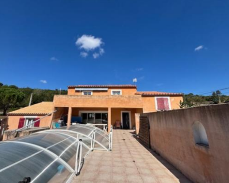 Grande maison familiale avec piscine