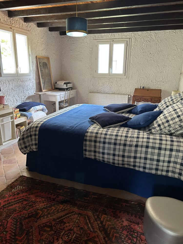Belle propriété de caractère en pierre tout à fait atypique