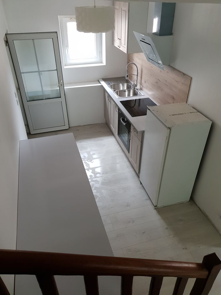 Maison de ville divisée en 2 apparts sur CHATILLON COLIGNY