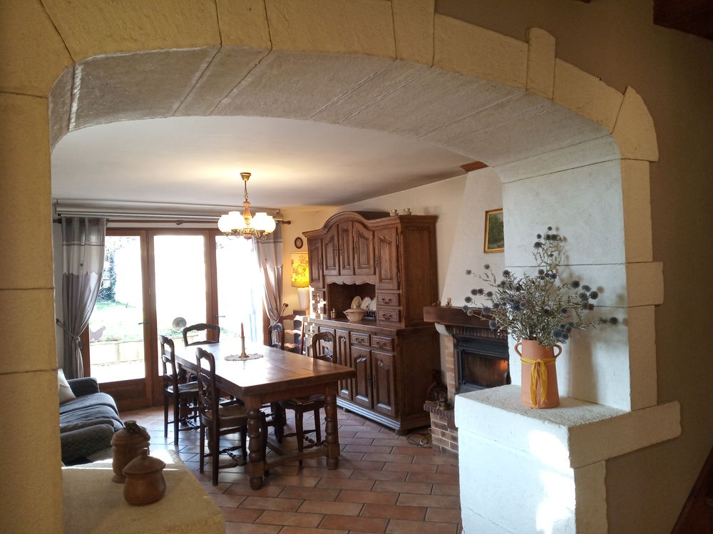 Maison avec 2 gîtes sur 2139 m² de terrain