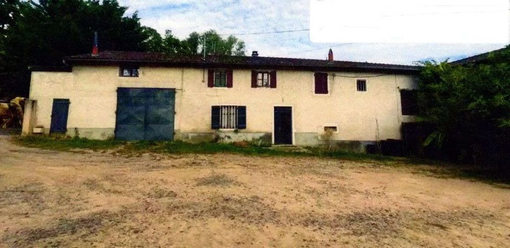 maison mitoyenne 115m2 h rdc+1 dépend 207m2. ter 1870m2