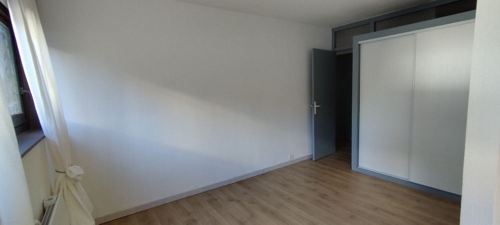 T3/4 rénové 75 m2 110000 €
