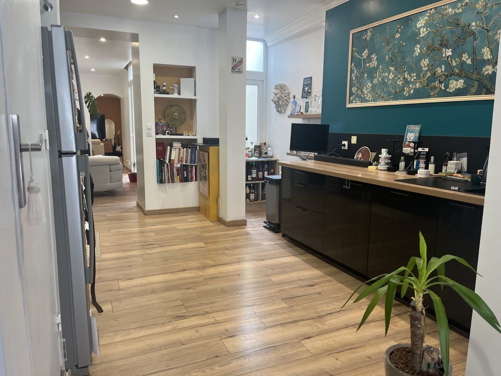 Maison - centre ville, 152m2 + cour