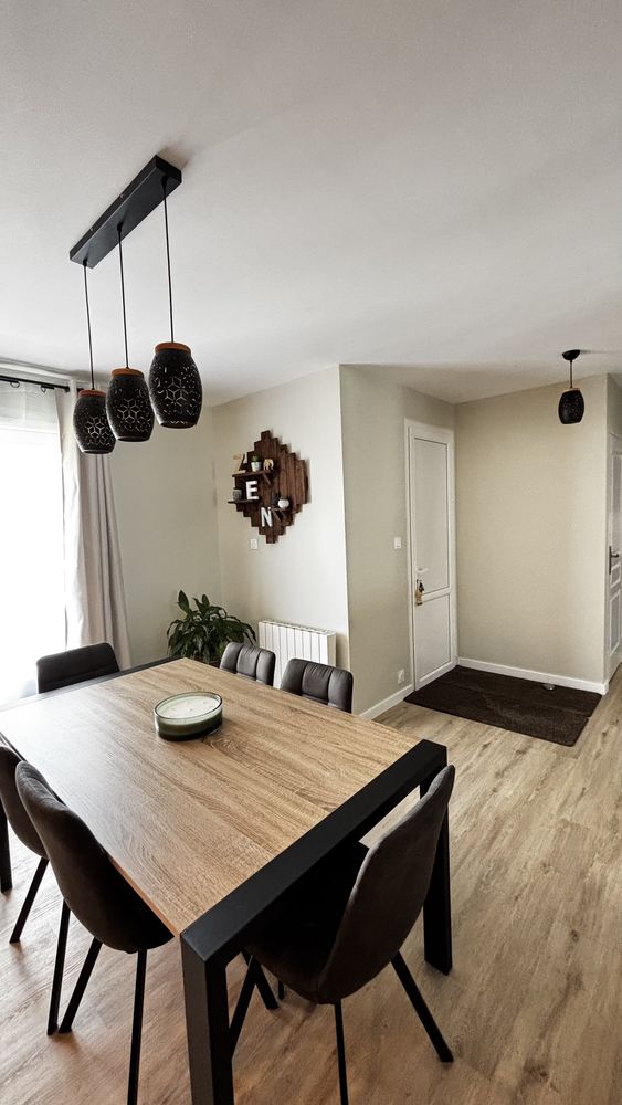 Maison mitoyenne familiale ou tout se fait à PIED