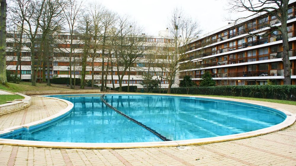 Studio entièrement refait à neuf, Haut de Gamme, piscine, ?