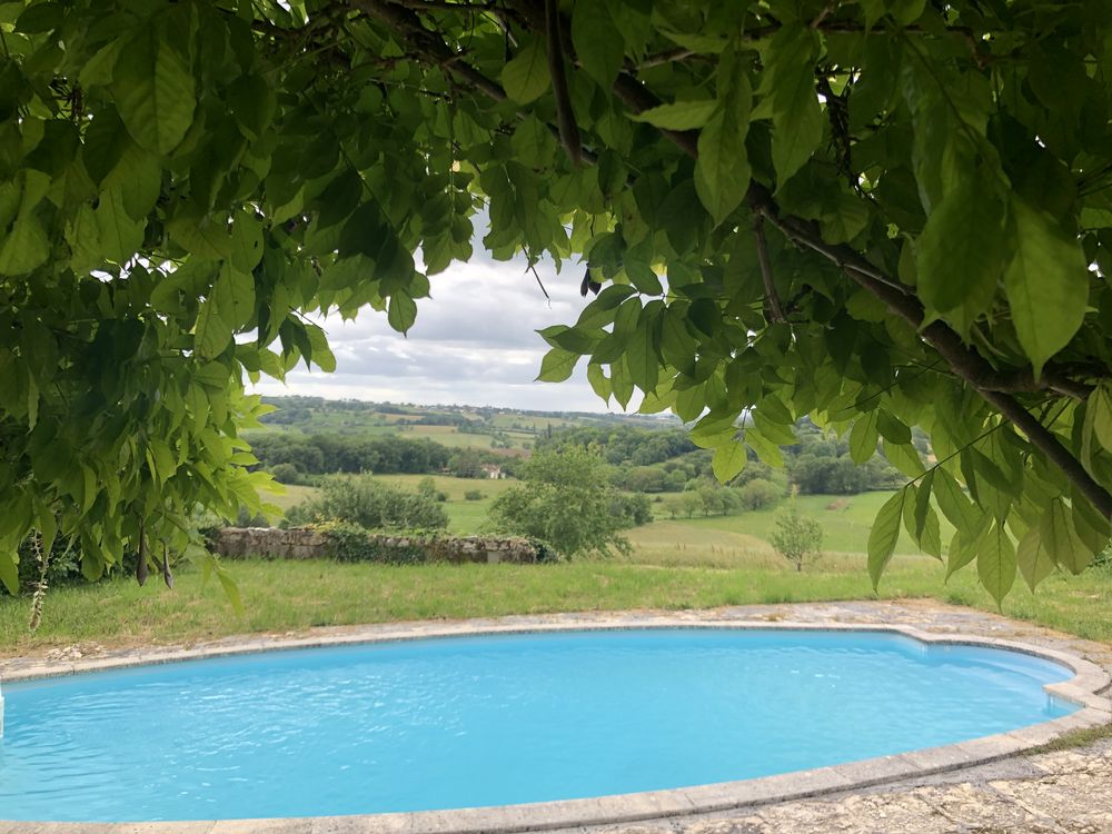 Corps de ferme au calme dans un hameau