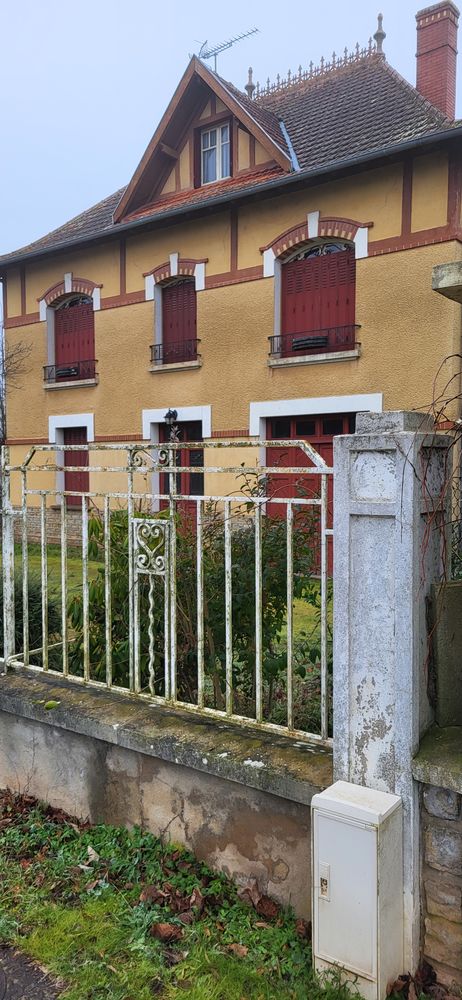 maison situe a CHATEAUMEILLANT