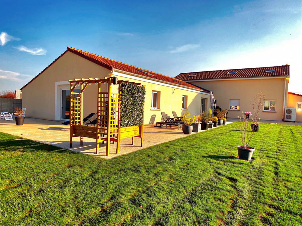 Maison / Villa 2008 de 240 m2 + Espace piscine intérieure