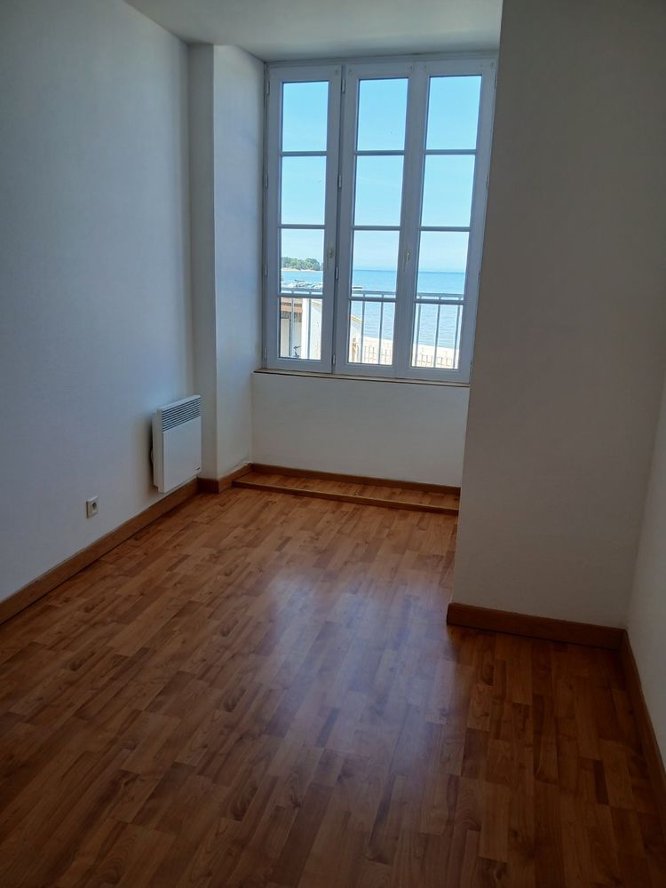 Ile de Ré, RARE, F4 vues/mer avec terrasse 48m2 .
