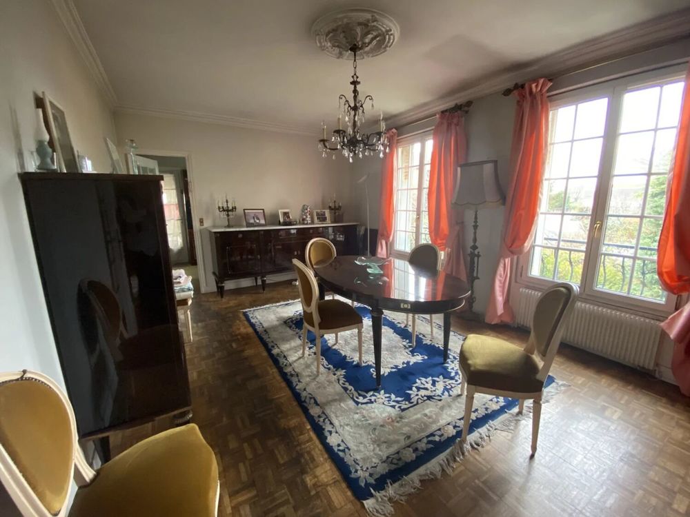 Maison à Villeneuve-Saint-Georges: Confort et Élégance