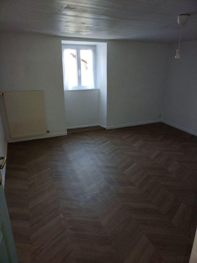 Maison de 91 m² Confolens (16)