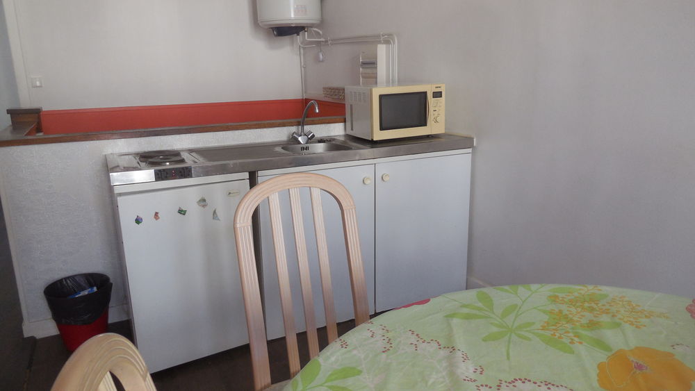 Appartement (f2 ) Meublé 3em étage centre-ville Blois 41000