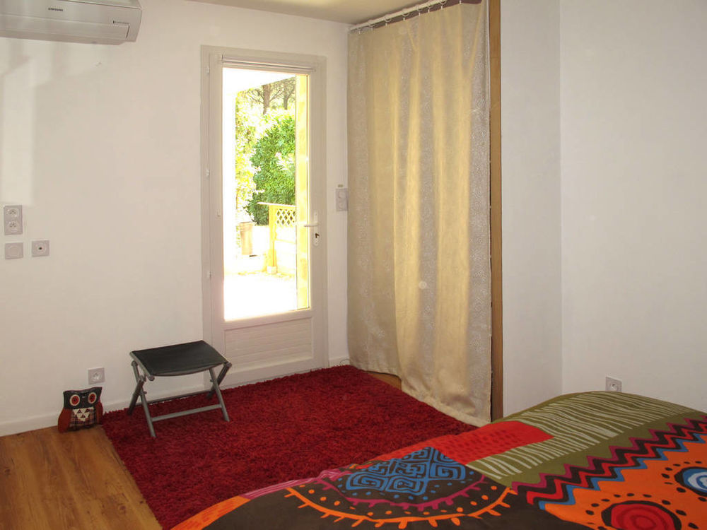 bas de villa 70 m2 meublé