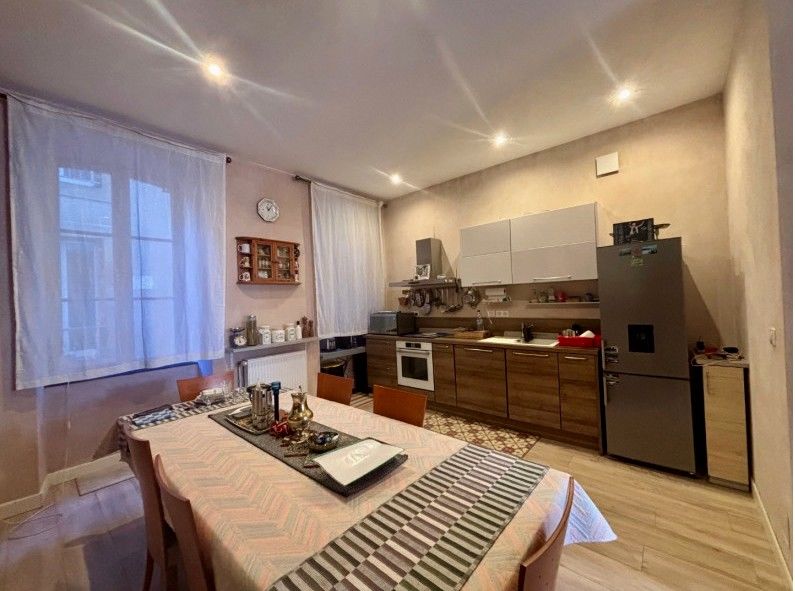 Appartement 105 + 18 m2 CARREZ Cahors 46
