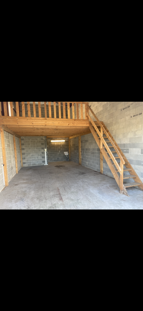 Atelier de stockage 85 m²