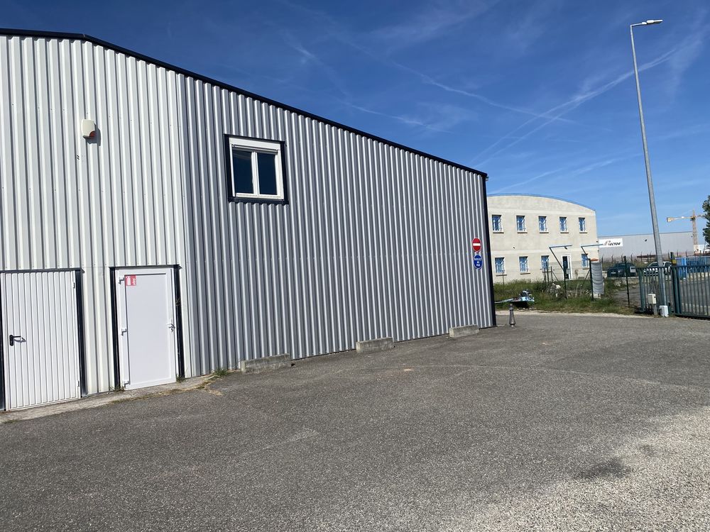 Atelier de stockage 85 m²