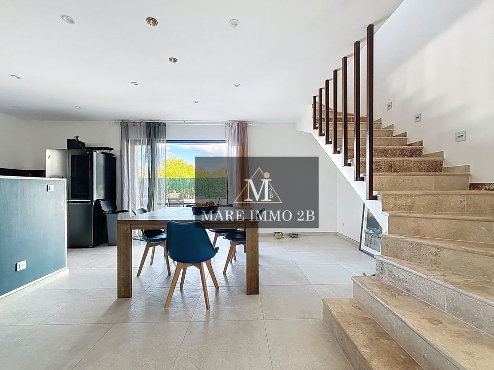 Villa avec 4 chambres