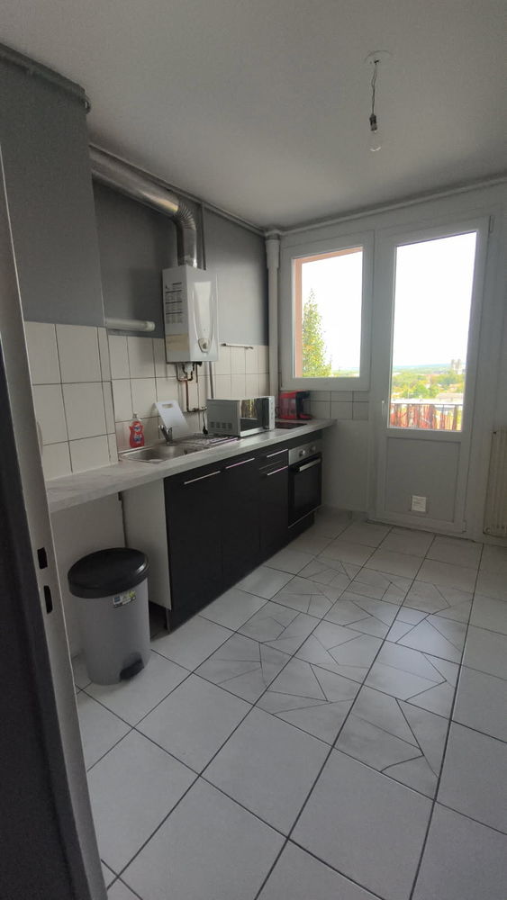 Appartement situé a ecrouve