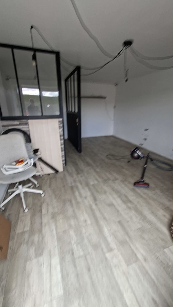 magasin, atelier, laboratoire , stockage