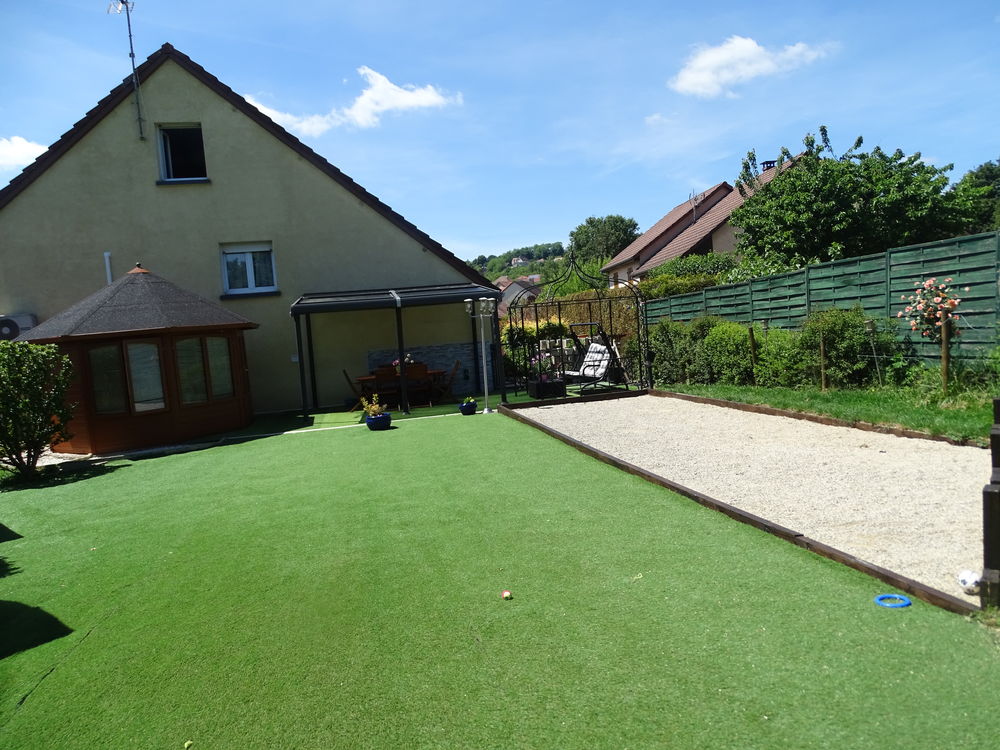 Maison avec jardin, jacuzzi et 3 studios déjà loués
