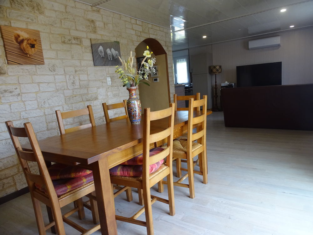 Maison avec jardin, jacuzzi et 3 studios déjà loués