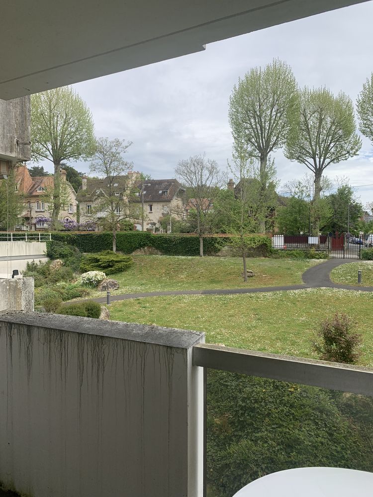 Au pied de la gare grand appartement meublé 75m2 3 pièces